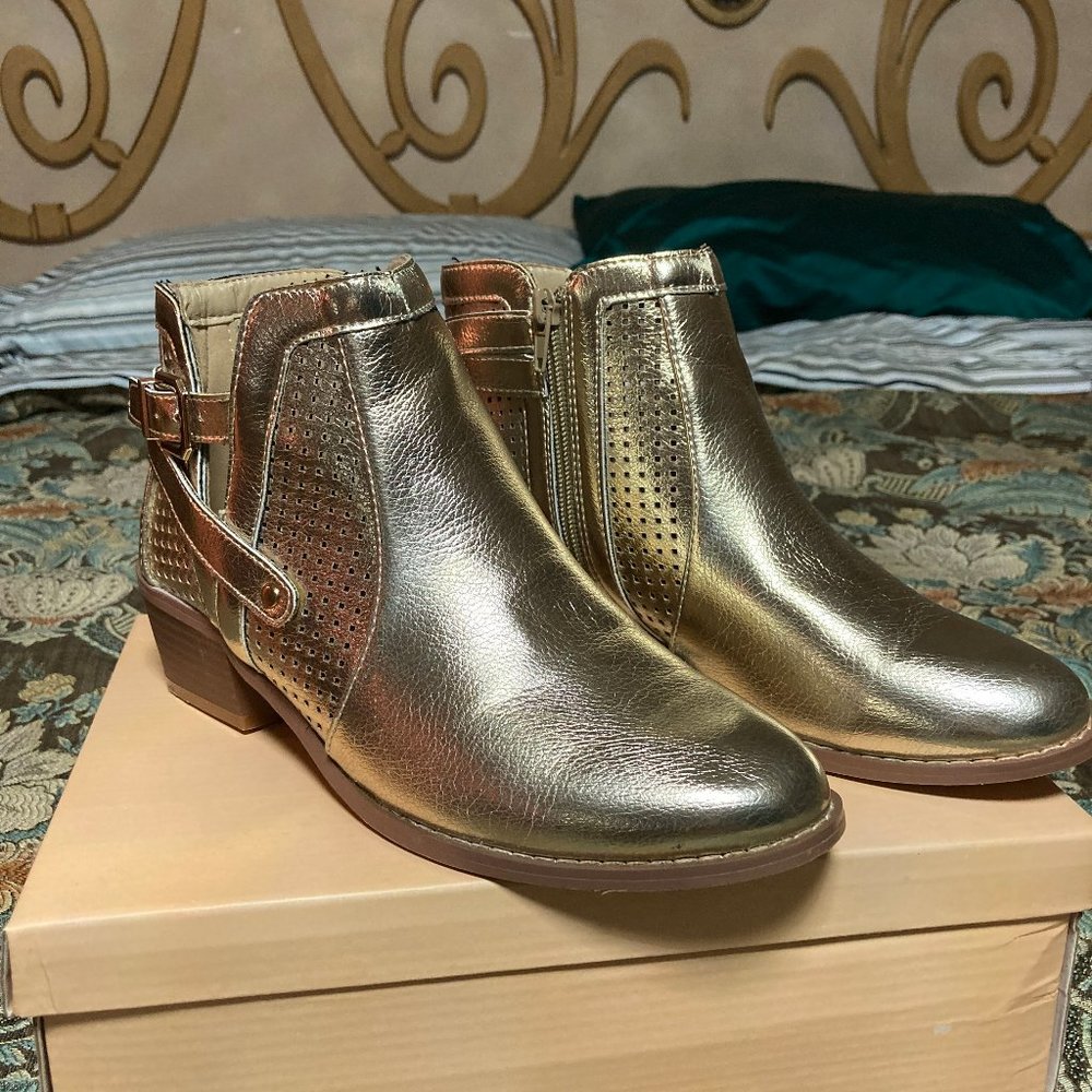GOLD ANKLE BOOTS